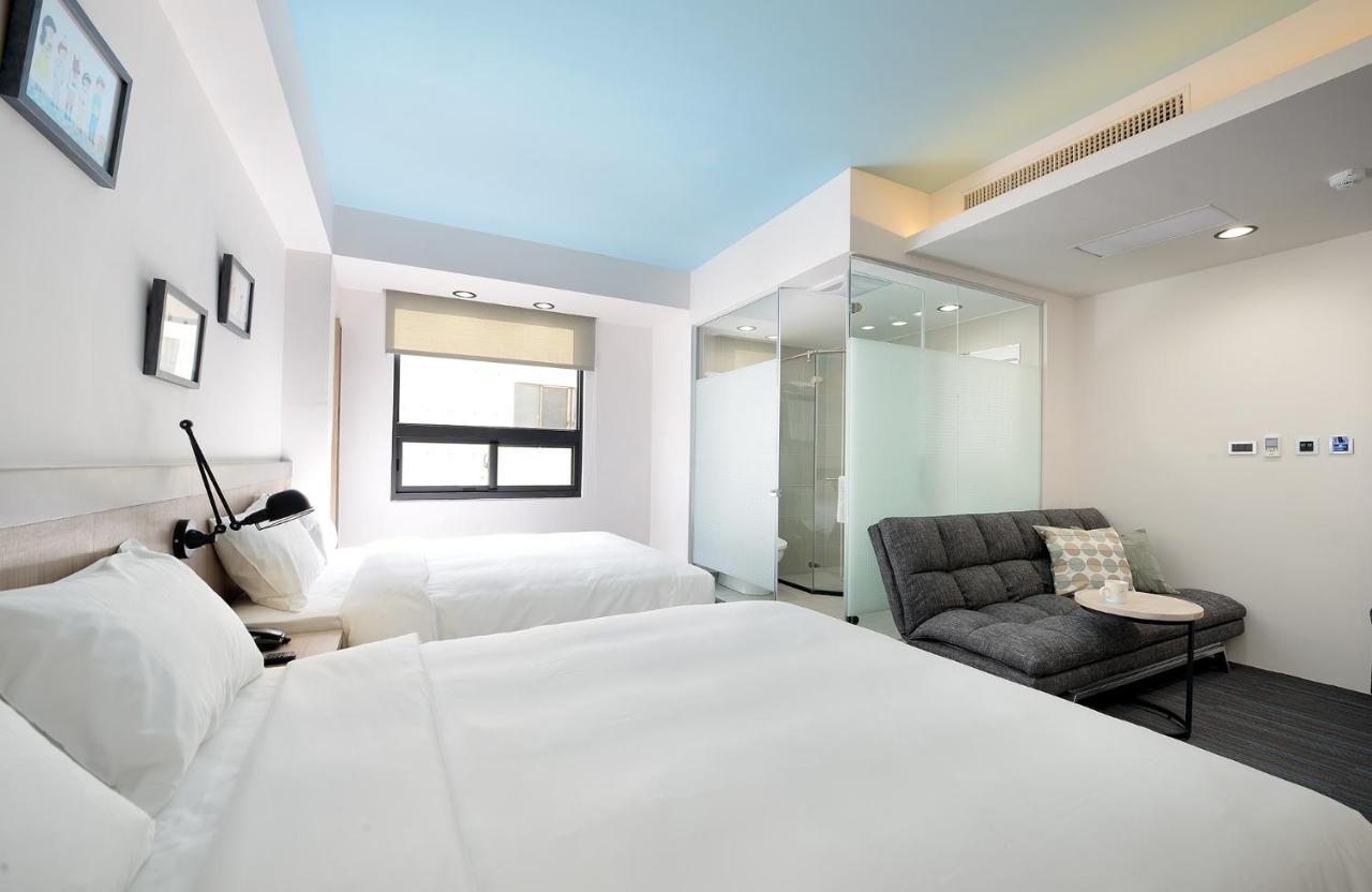 Hommie Inn Taichung Exterior foto