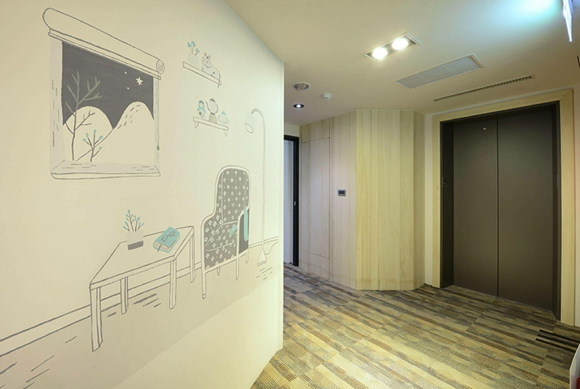 Hommie Inn Taichung Exterior foto